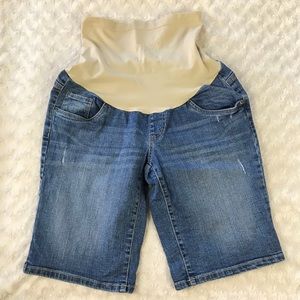 Oh Baby by Motherhood Denim Bermuda Shorts Jean